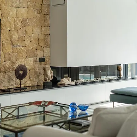 La Perla Villa *
