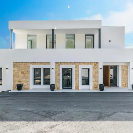 La Perla Villa