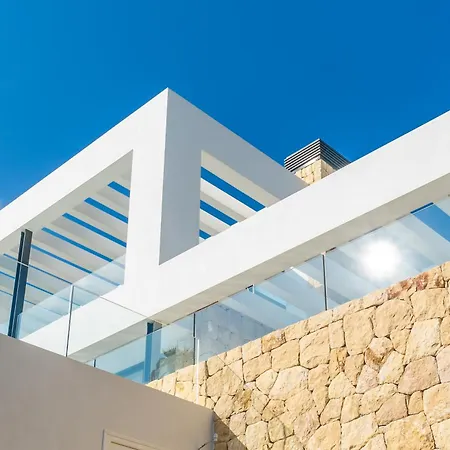 La Perla Villa